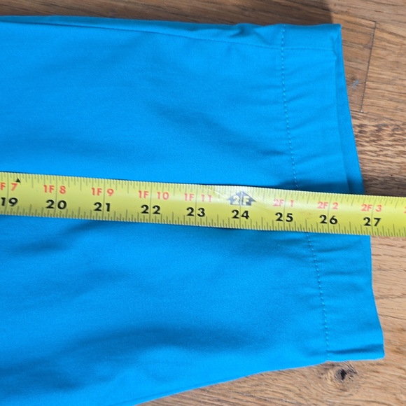 ST. JOHN'S BAY BRAND WOMEN'S PETITE TURQUOISE CAPRIS SIZE 12P - Picture 15 of 15